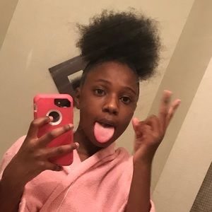 Meet your Posher, Zani